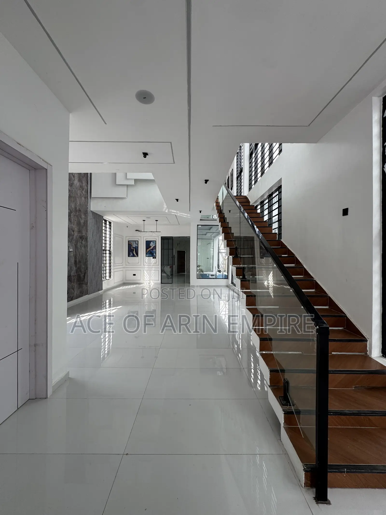 5bdrm Duplex in 2Nd Toll-Gate, Ikota for sale in Ikota