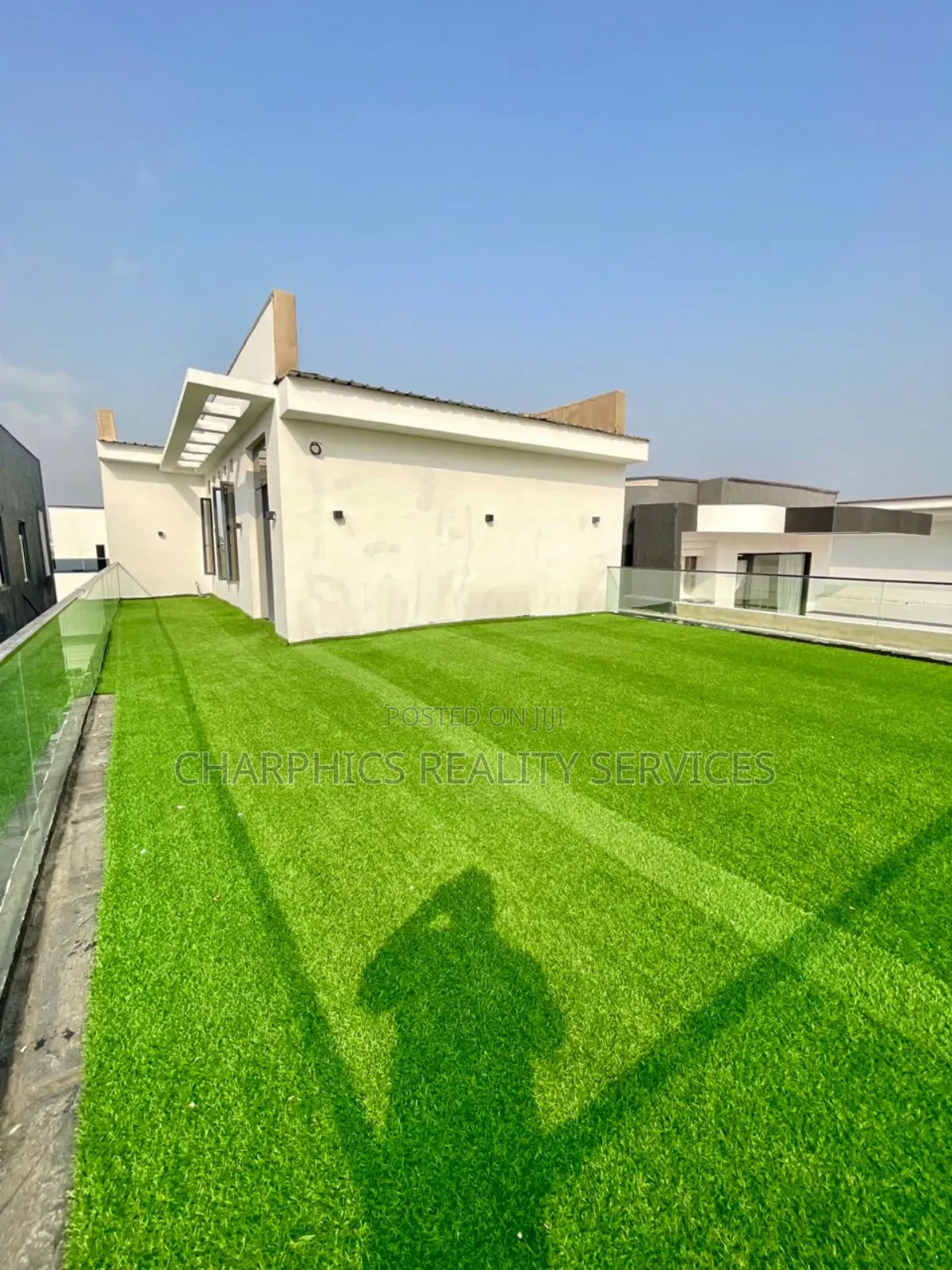5bdrm Duplex in Lekki Phase 2 for sale in Lekki Phase 2