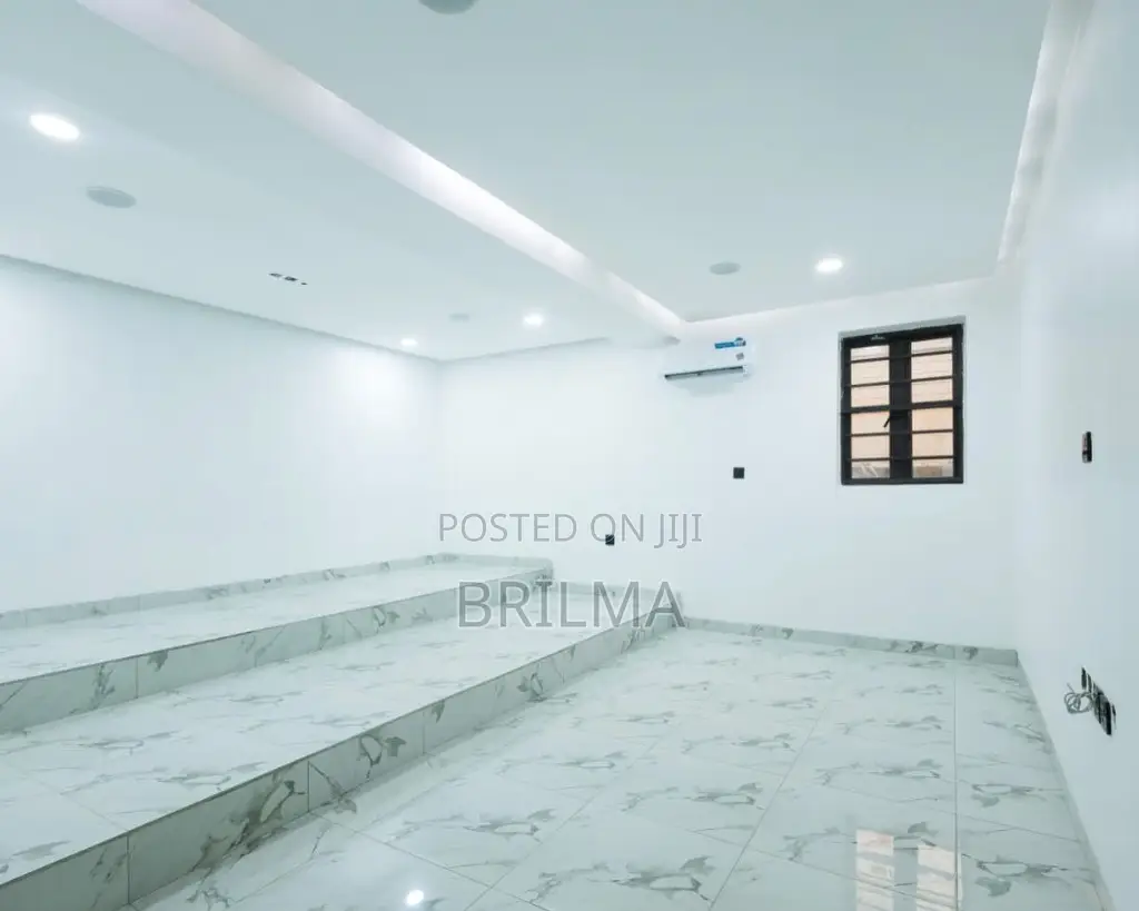 5bdrm Duplex in Guzape District for sale in Guzape District