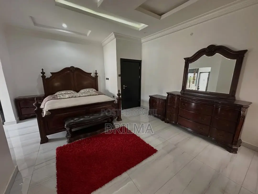 5bdrm Duplex in Life Camp for sale in Life Camp