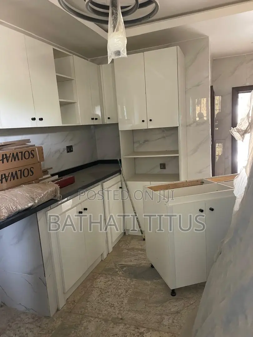 4bdrm Duplex in Life Camp for rent in Life Camp