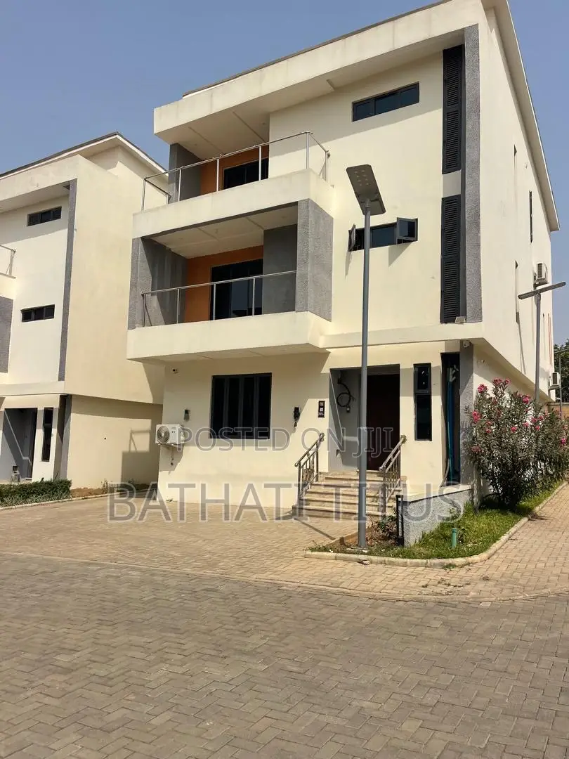 4bdrm Duplex in Life Camp for rent in Life Camp