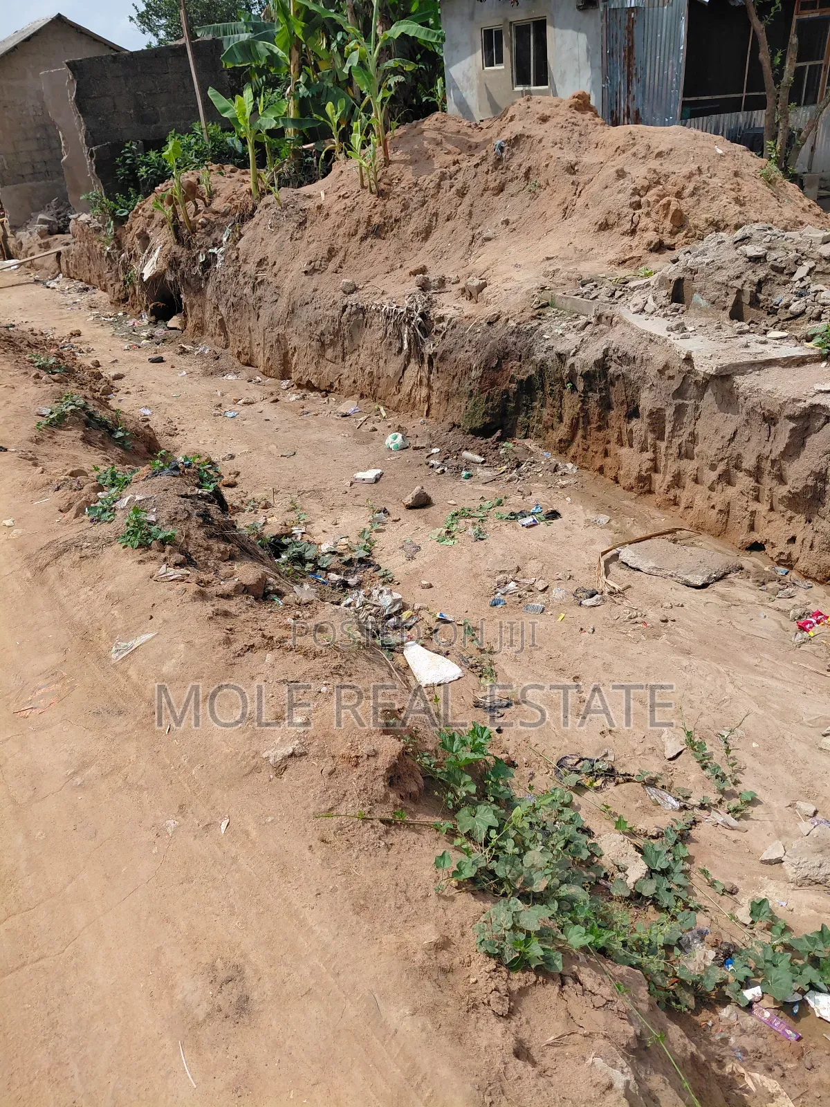 12.7 Acers of Land With 24 Bay Warehouse Oshodi Apapa Expressway in Oshodi