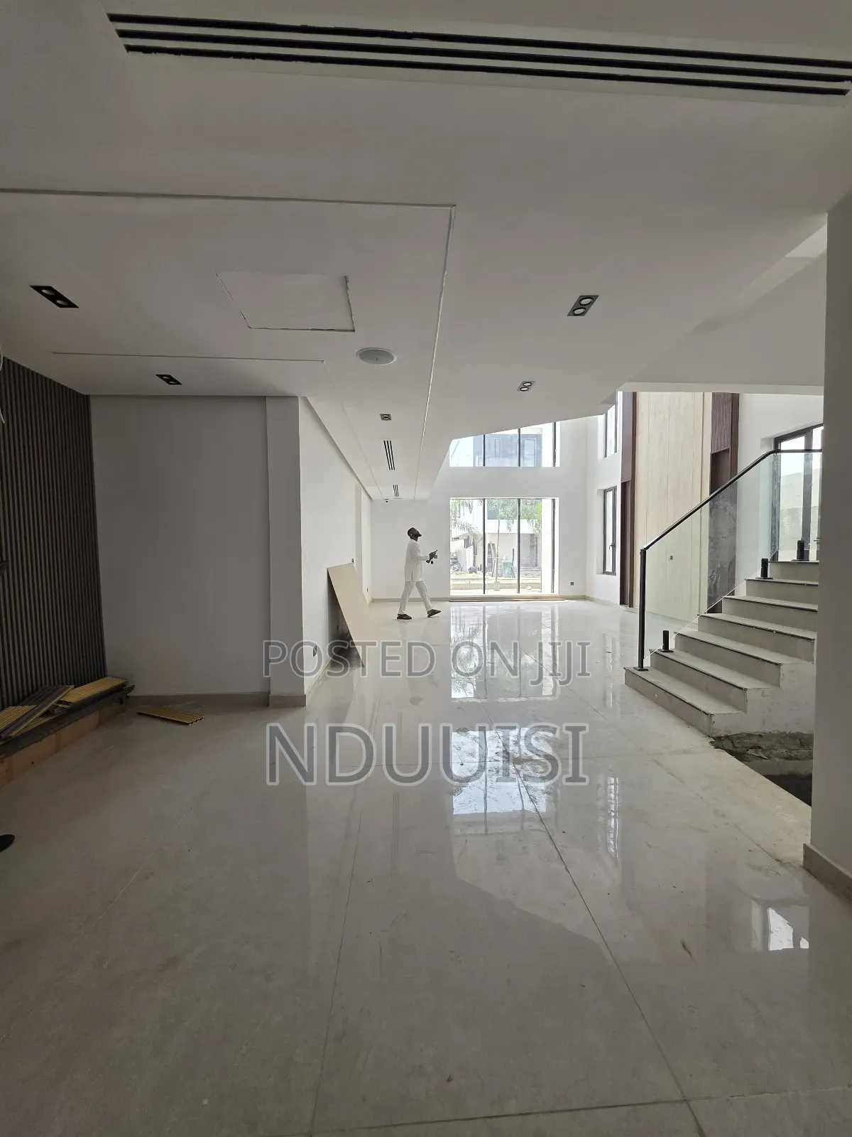 5bdrm Duplex in Lekki Phase 1 for sale in Lekki Phase 1