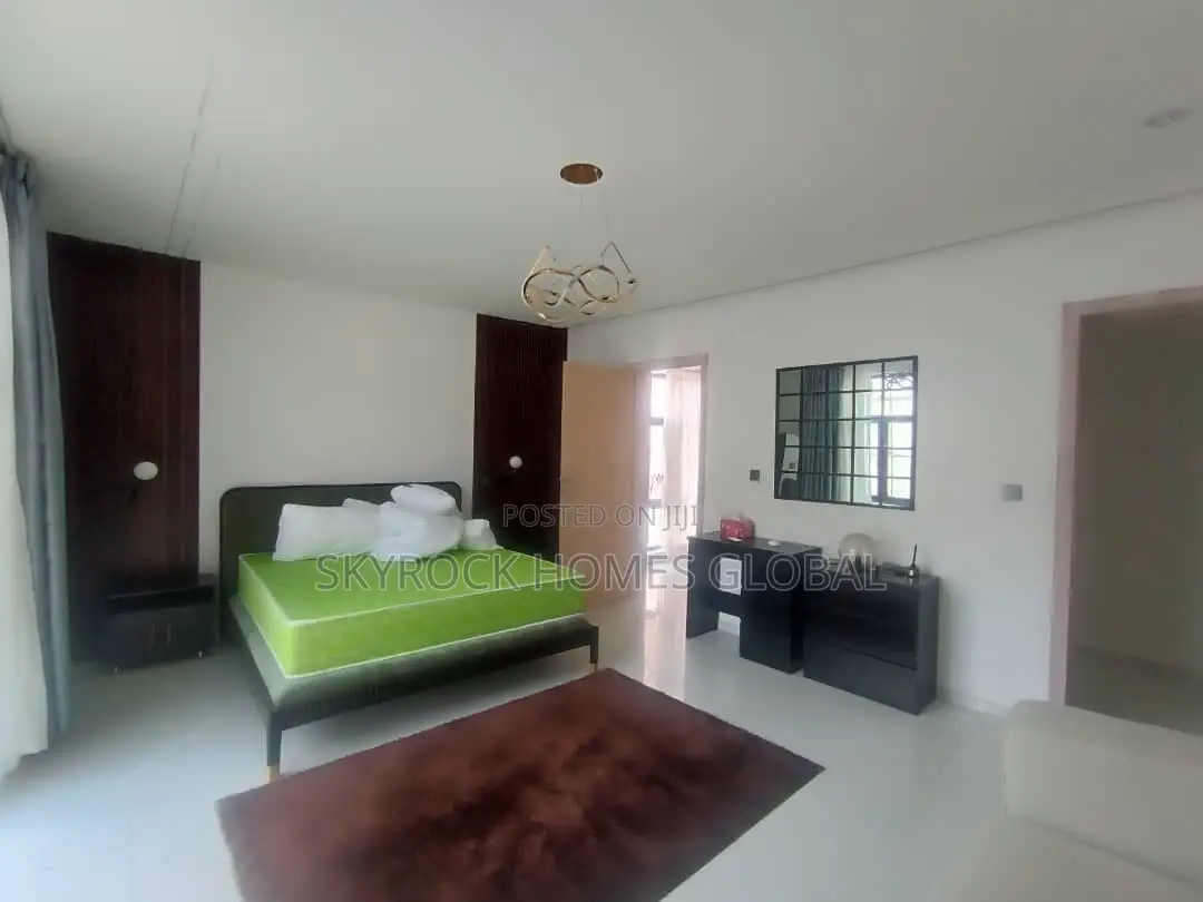 Furnished 4bdrm Maisonette in Gerard Road for rent in Gerard Road