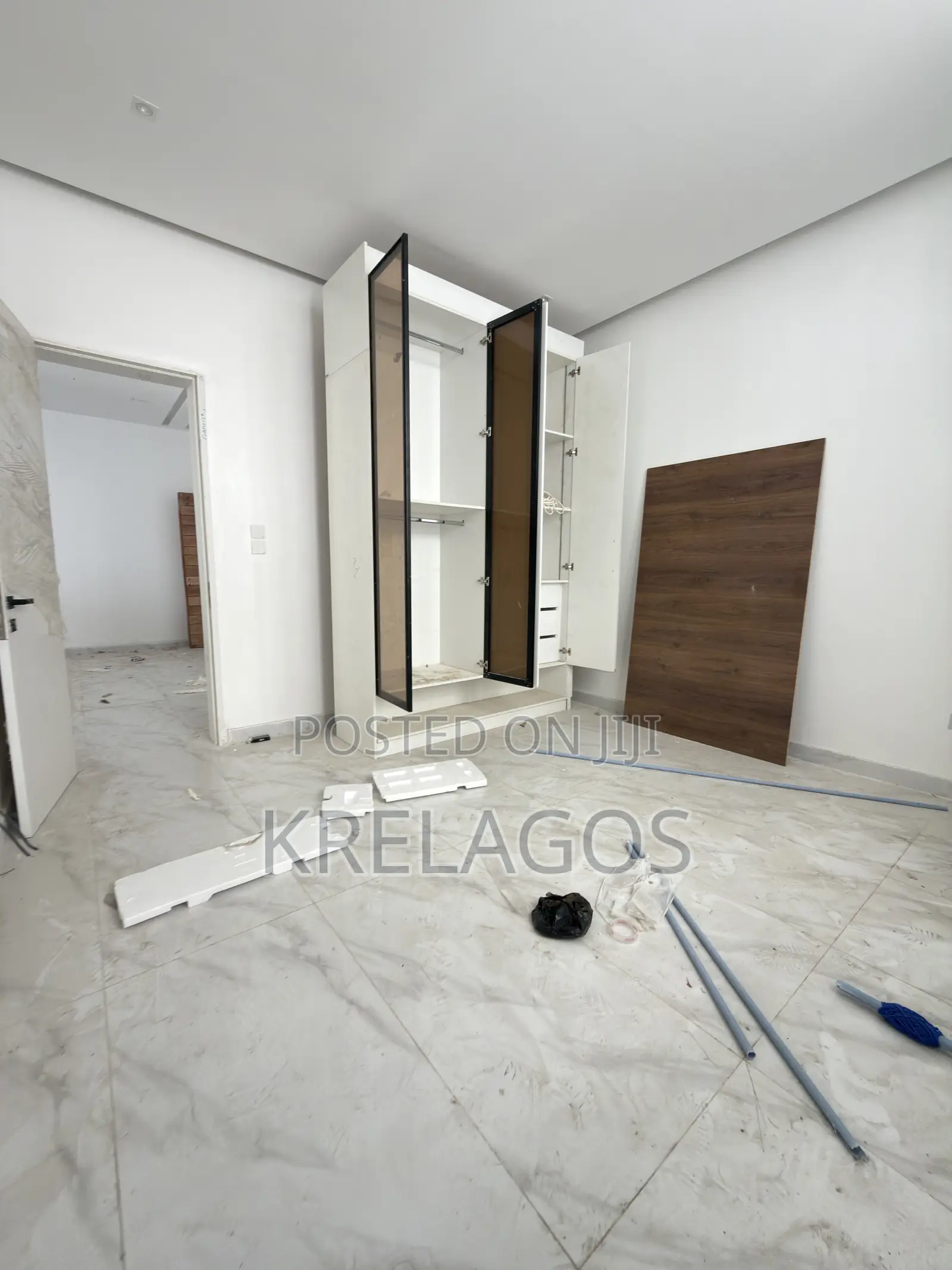 1bdrm Apartment in Lekki Phase 1 for sale in Lekki Phase 1