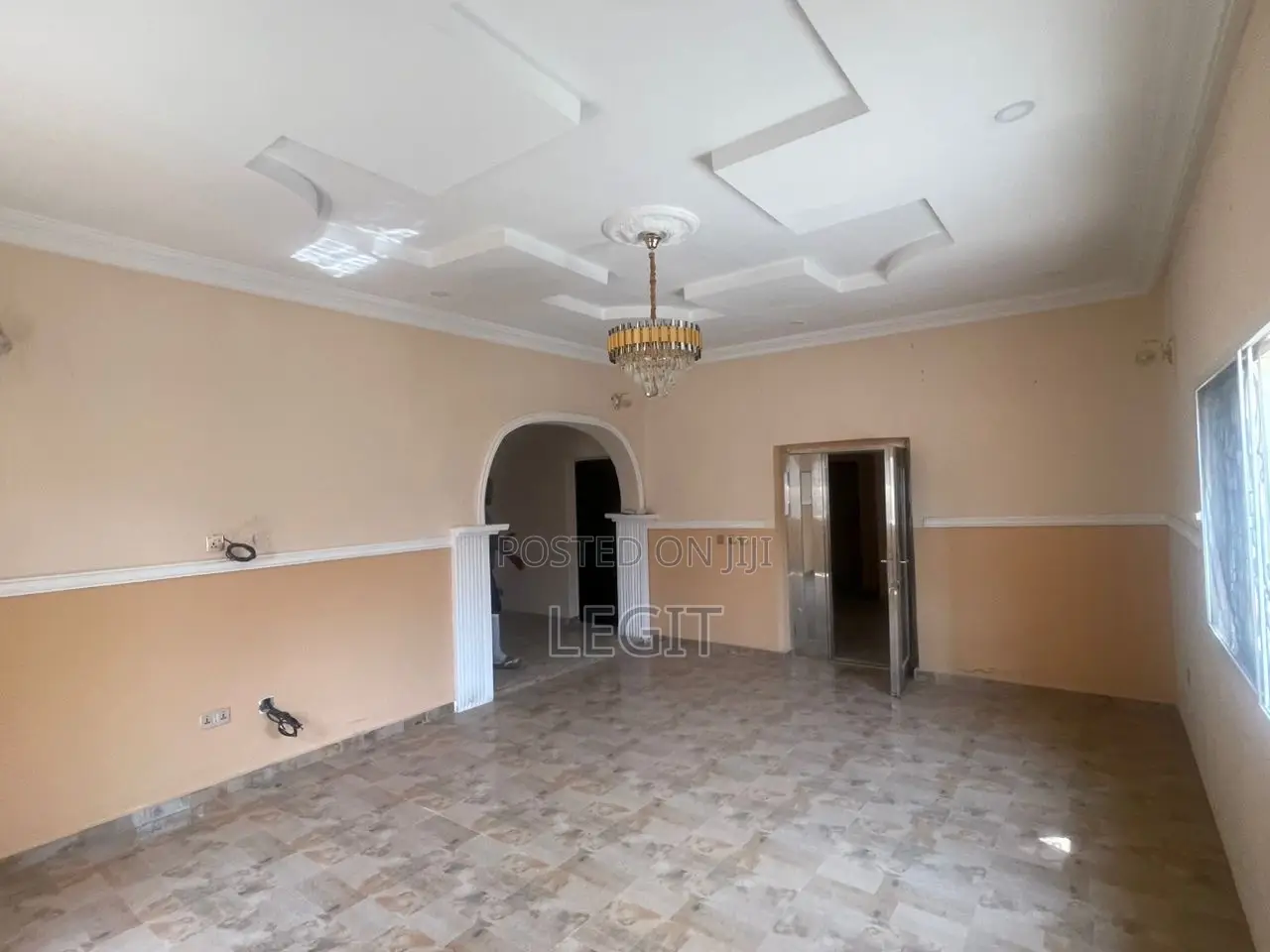 4bdrm Bungalow in Lugbe District for sale in Lugbe District