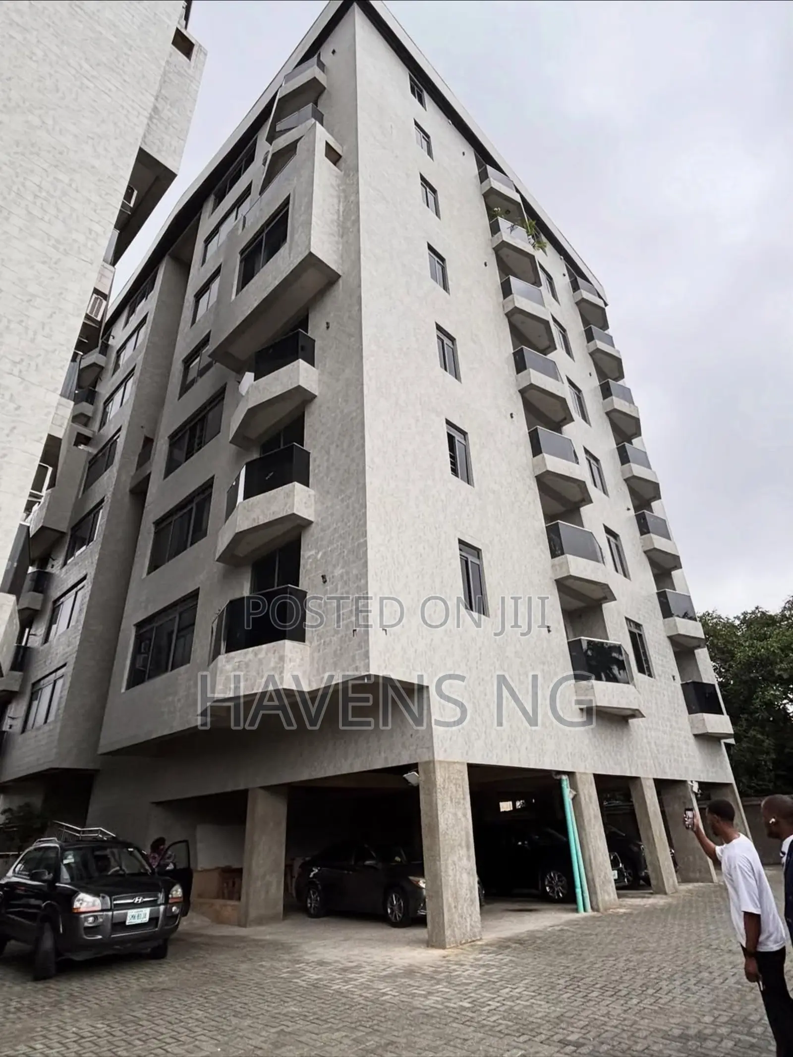 3bdrm Apartment in Victoria Island Extension for sale in Victoria Island Extension