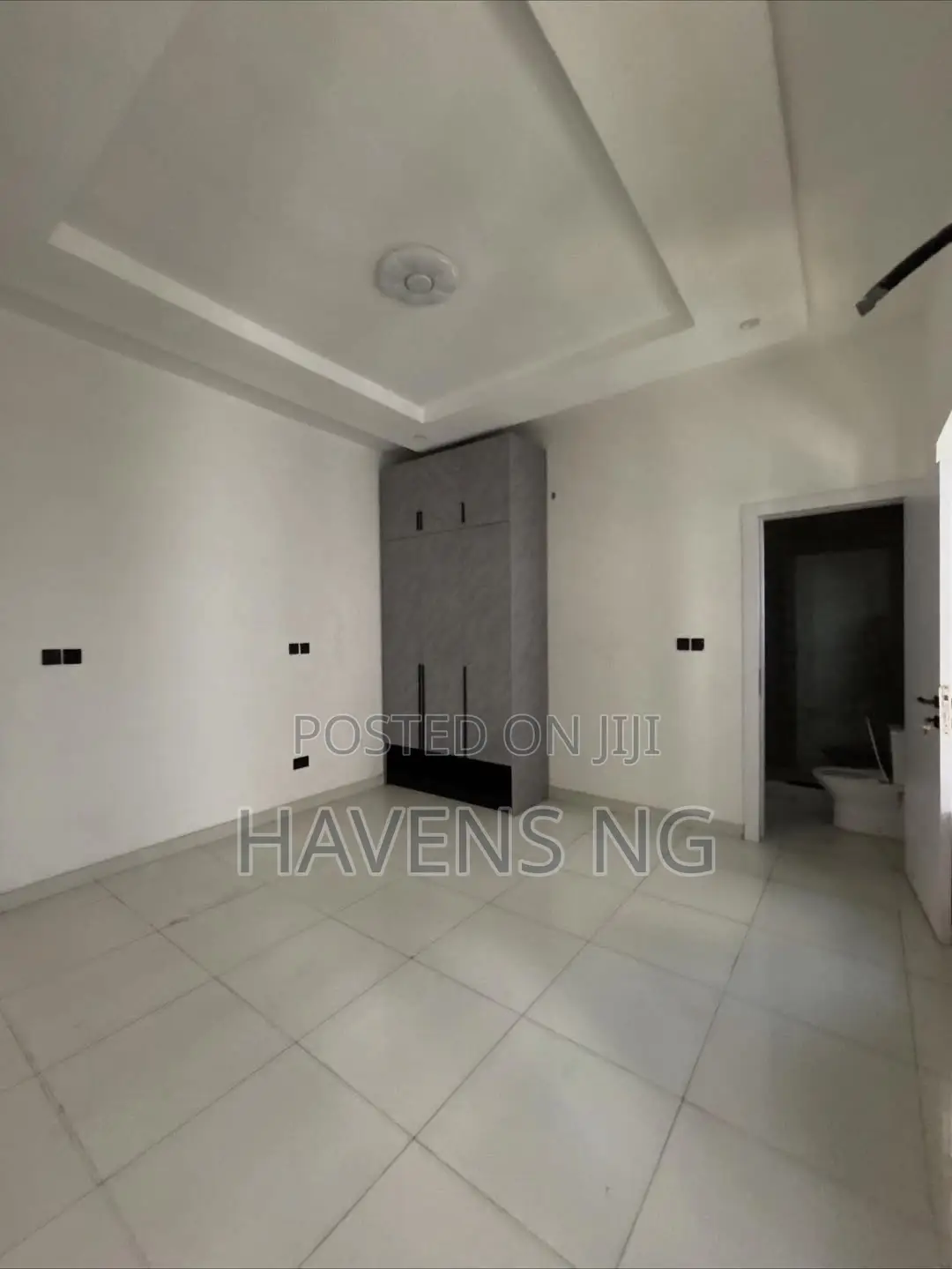5bdrm House in Chevron for sale in Chevron