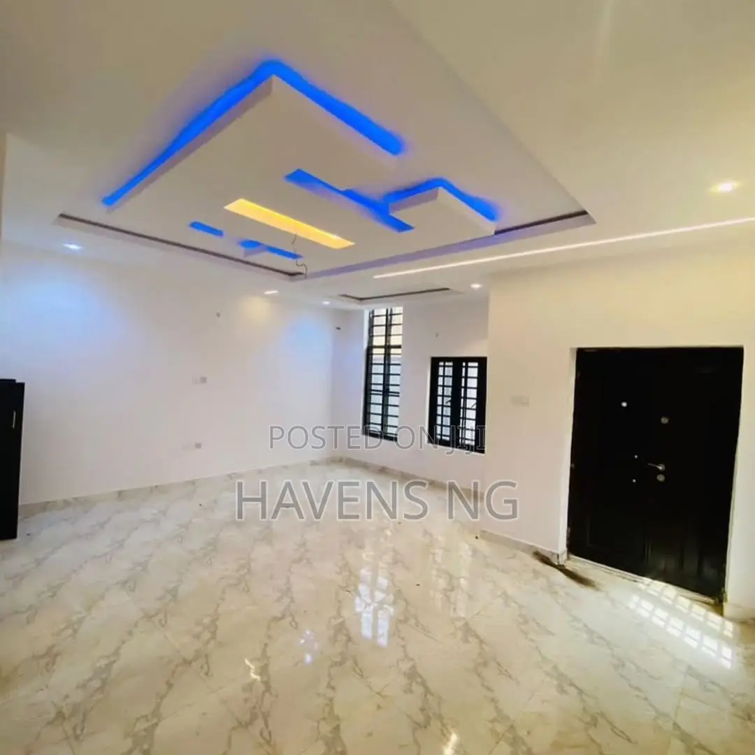 4bdrm Townhouse/Terrace in Basorun for sale in Basorun