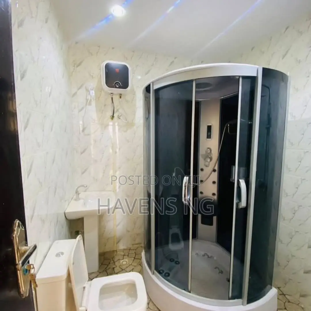 4bdrm Townhouse/Terrace in Basorun for sale in Basorun