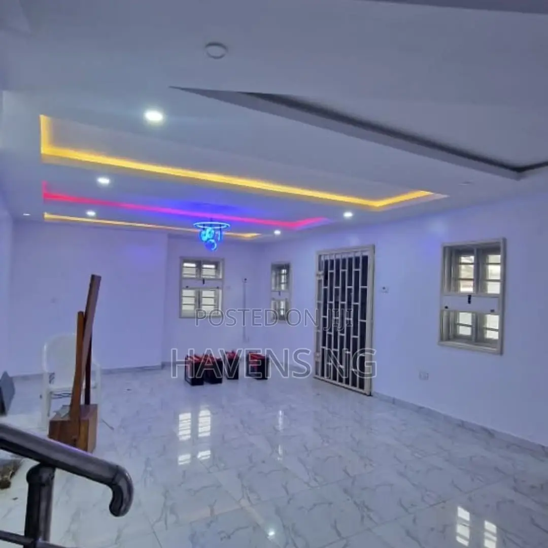 4bdrm Duplex in Emmanuel Estate, Jericho for sale in Jericho