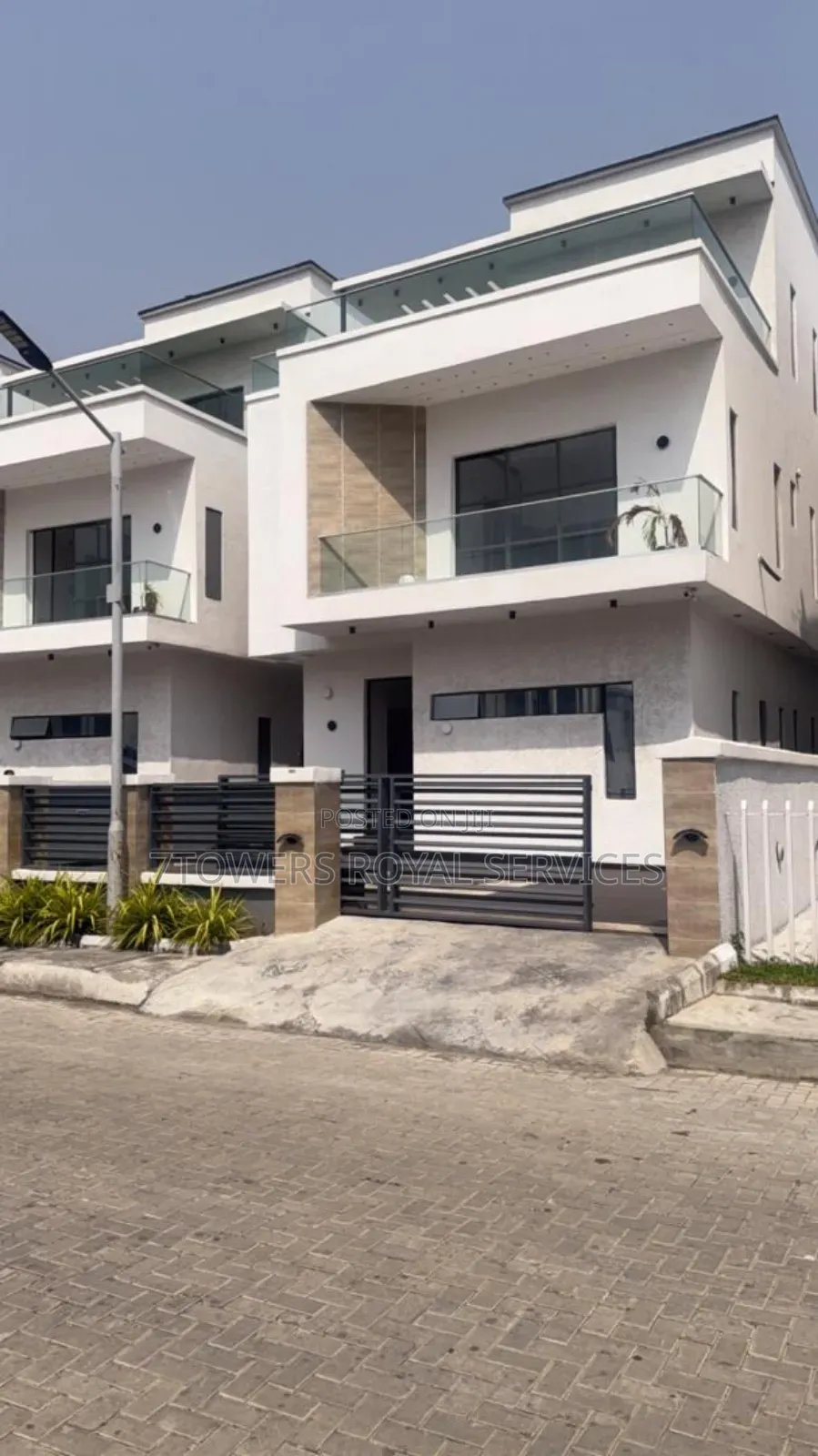 5bdrm Duplex in Osapa London for sale in Osapa london