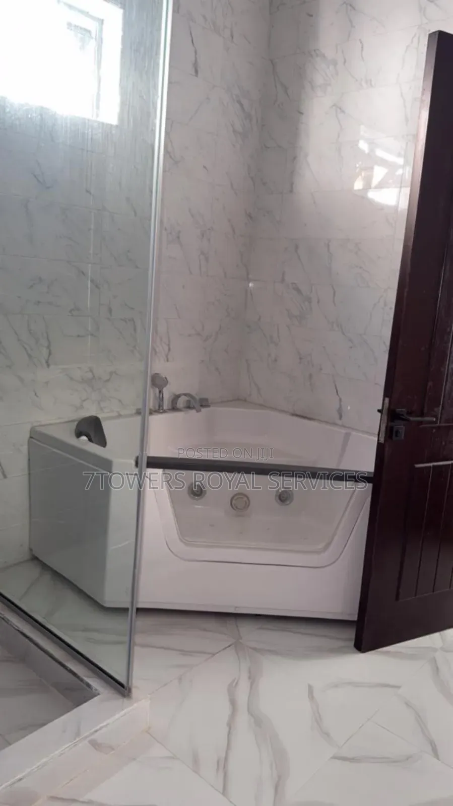 5bdrm Duplex in Osapa London for sale in Osapa london