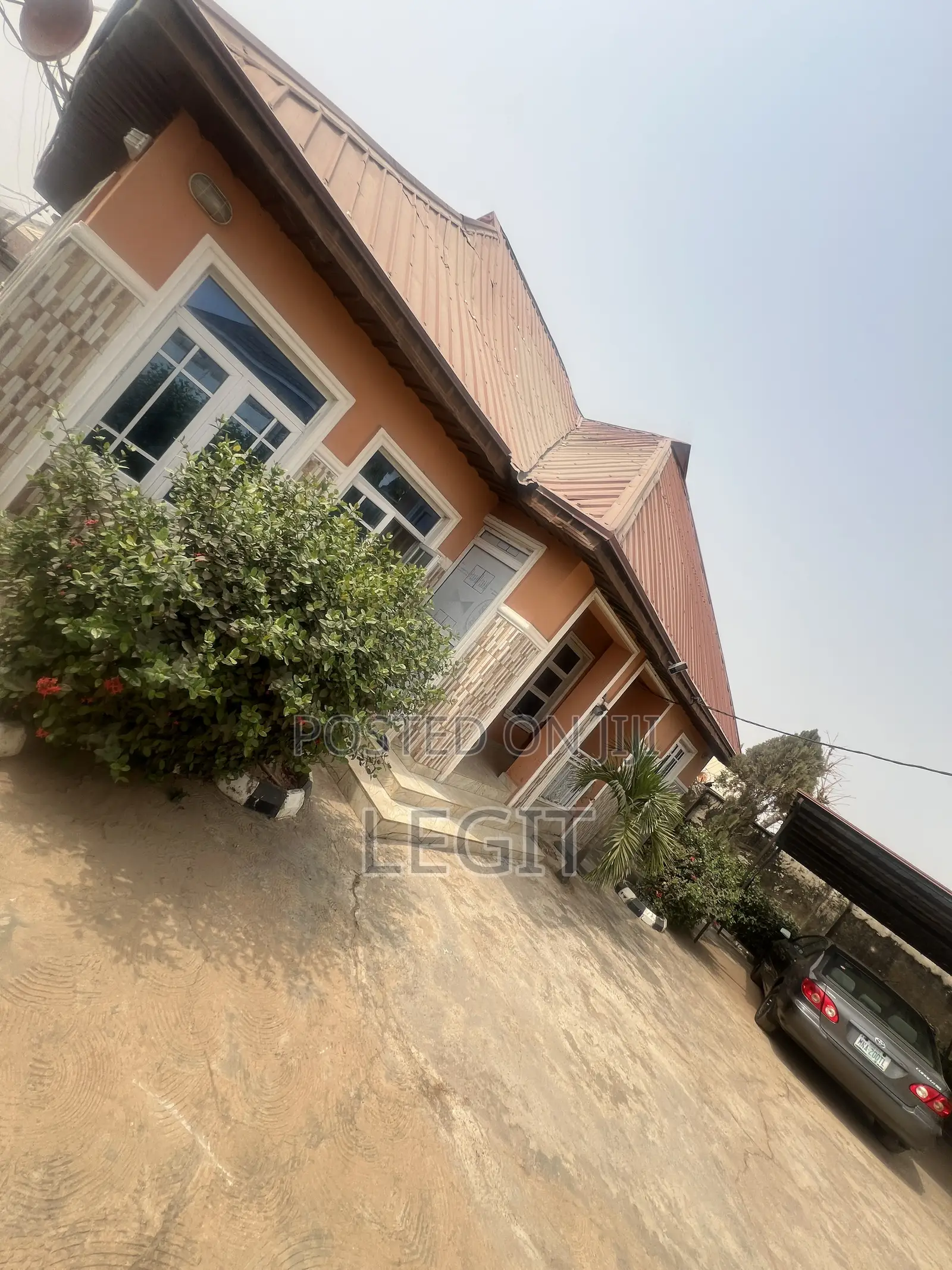 3bdrm Bungalow in Minna for sale in Minna