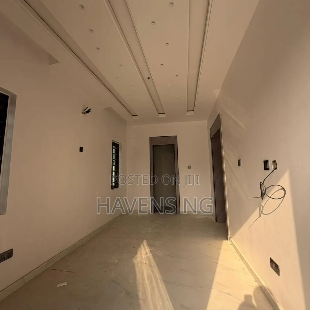 4bdrm Duplex in Samonda for sale in Samonda