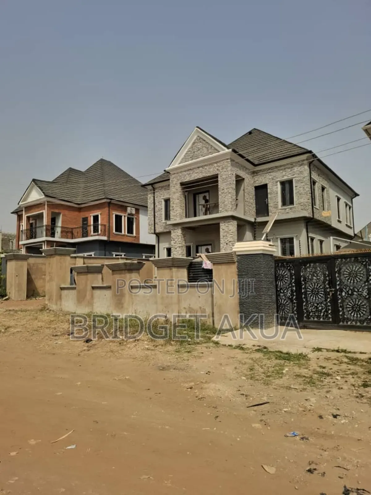 4bdrm Duplex in Victoria City Lugbe for sale in Lugbe District