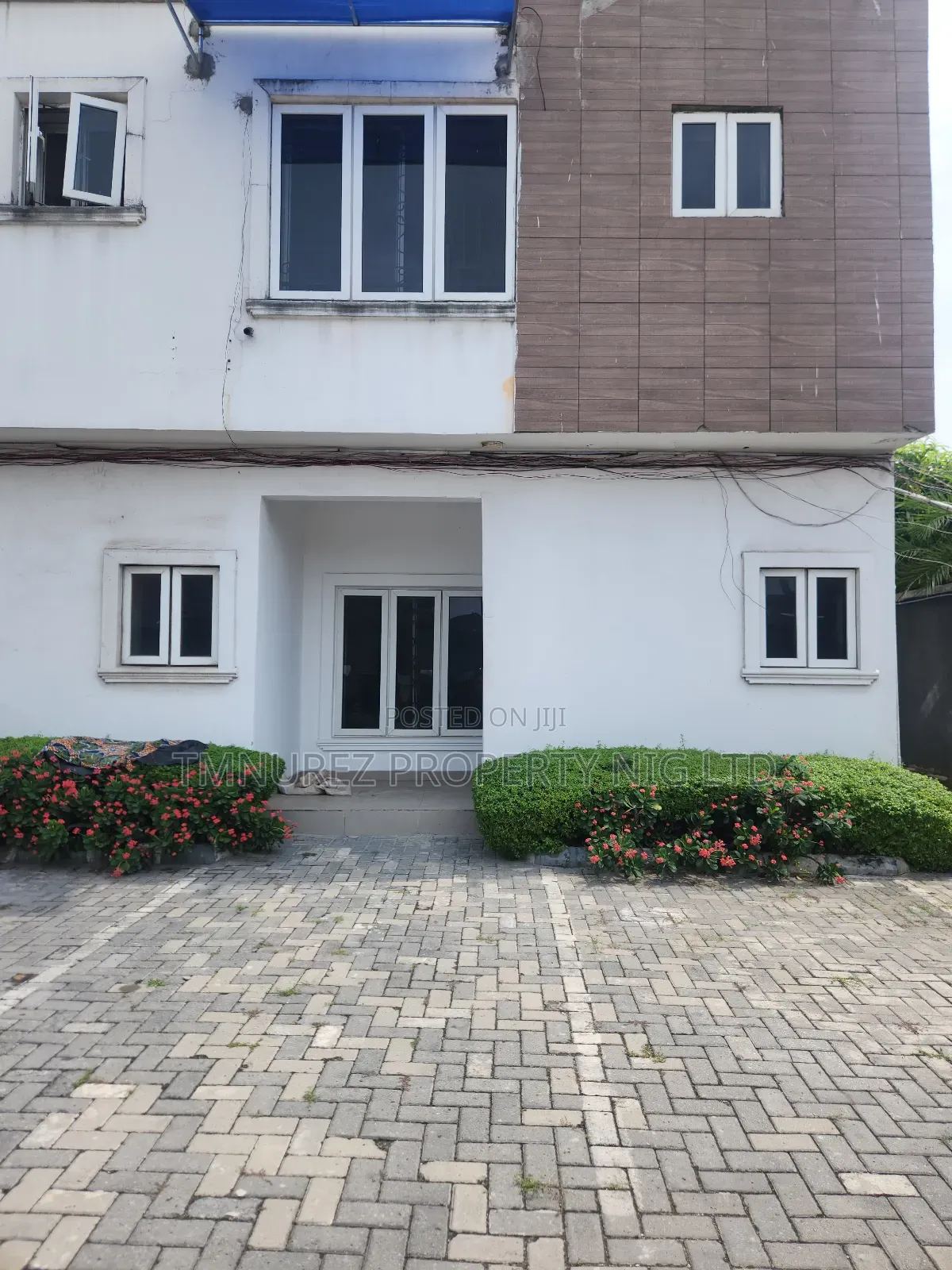 3bdrm Duplex in Chevron for rent in Chevron