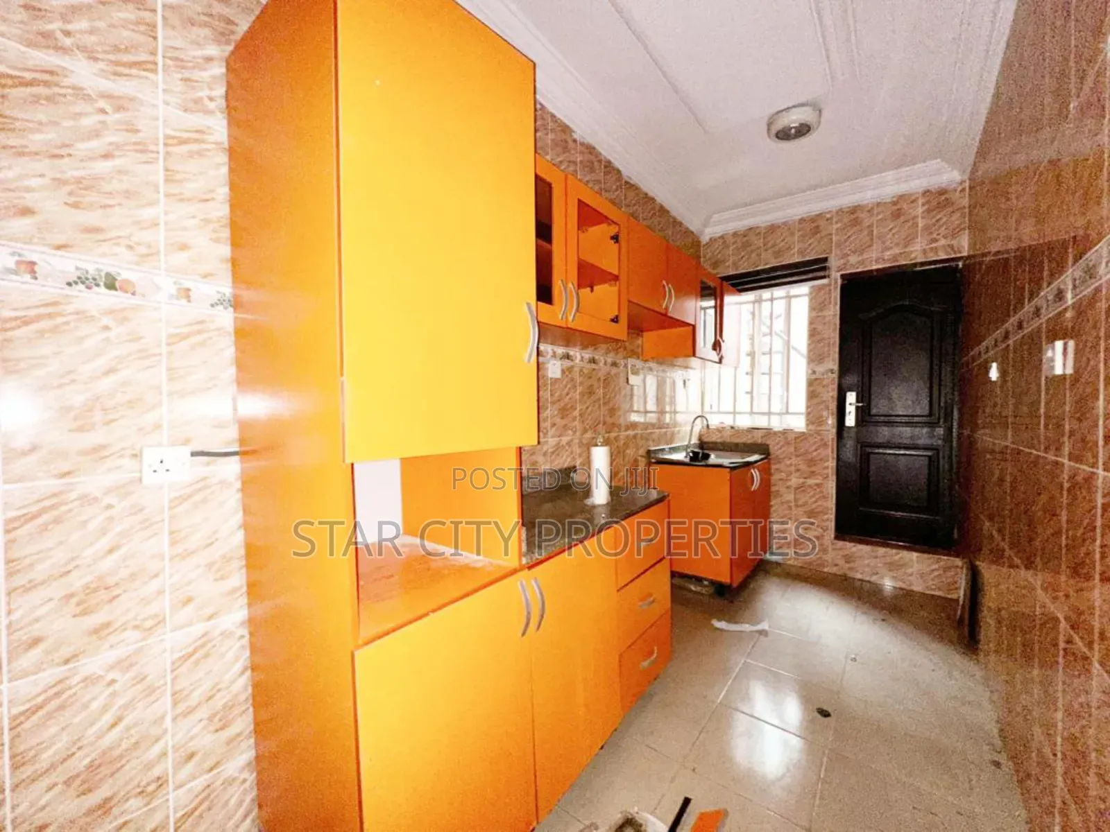 3bdrm Apartment in Magodo Phase 1 for rent in GRA Phase 1