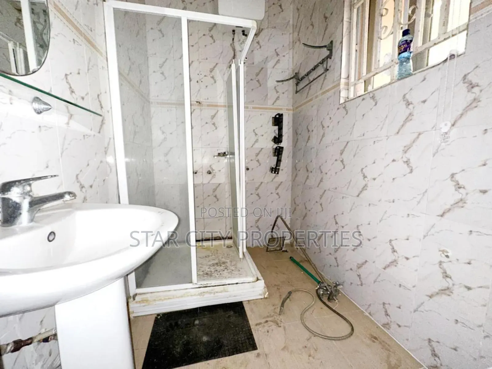3bdrm Apartment in Magodo Phase 1 for rent in GRA Phase 1