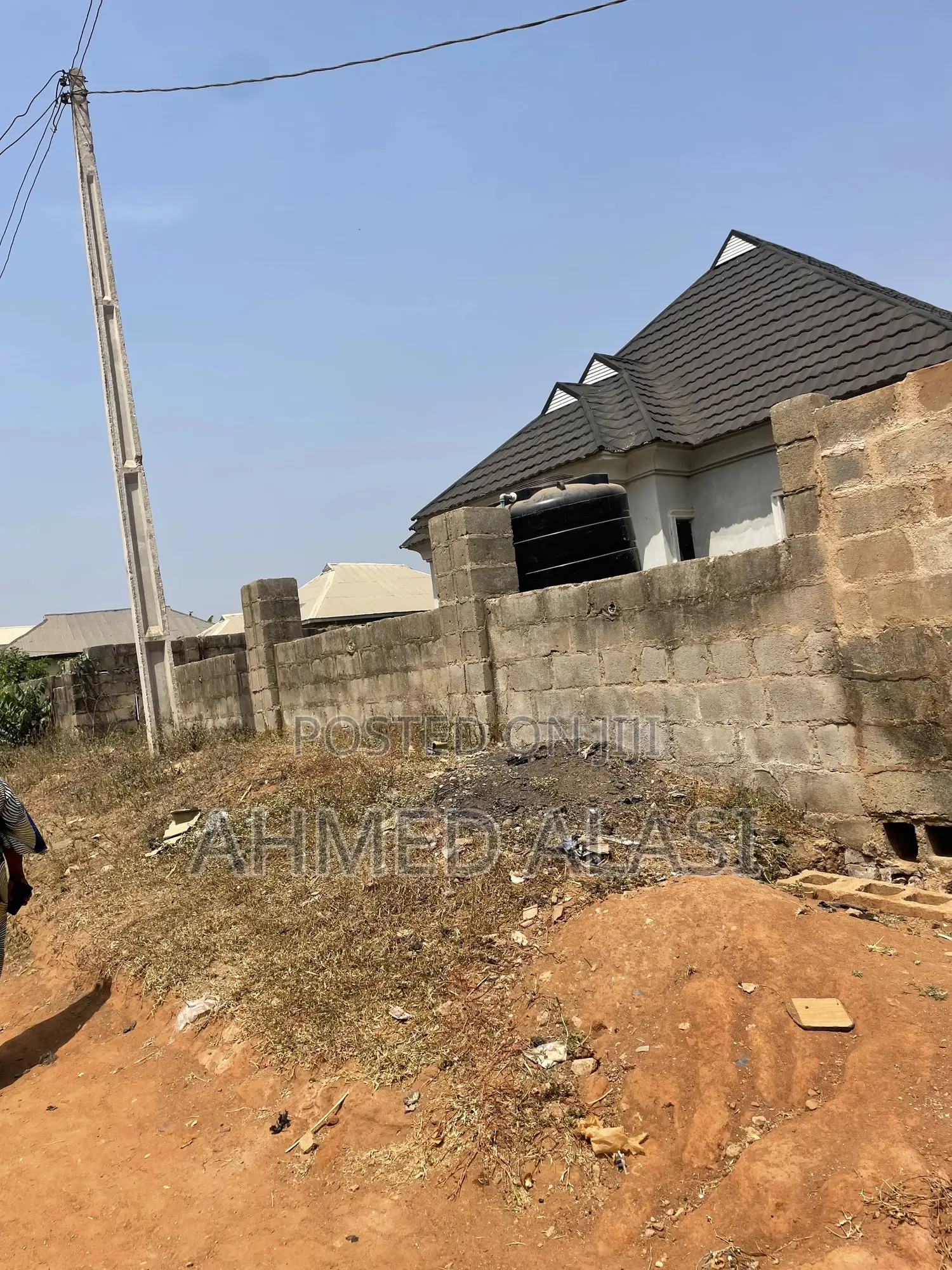 6bdrm Bungalow in Ologuneru for sale in Ologuneru