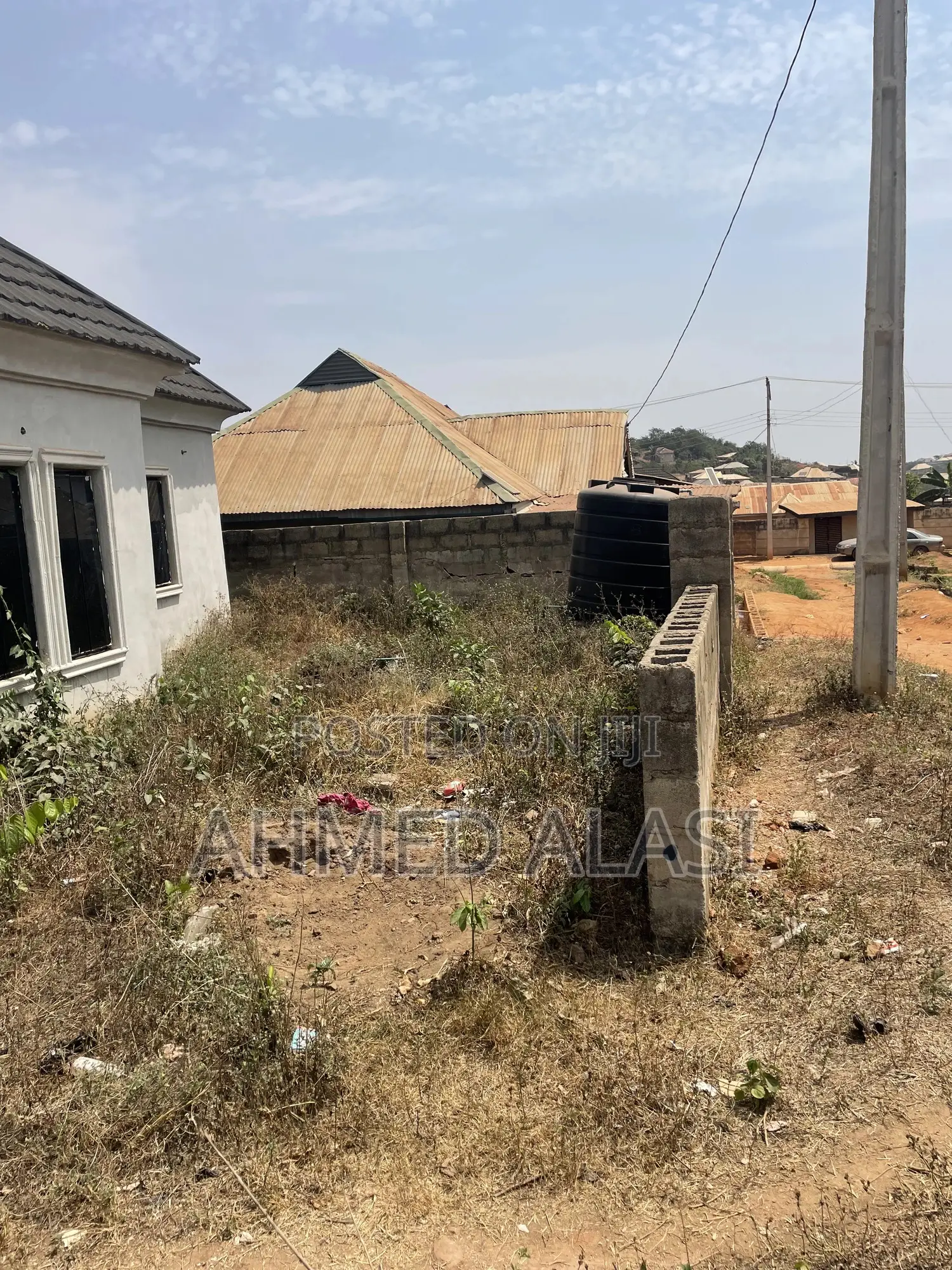 6bdrm Bungalow in Ologuneru for sale in Ologuneru
