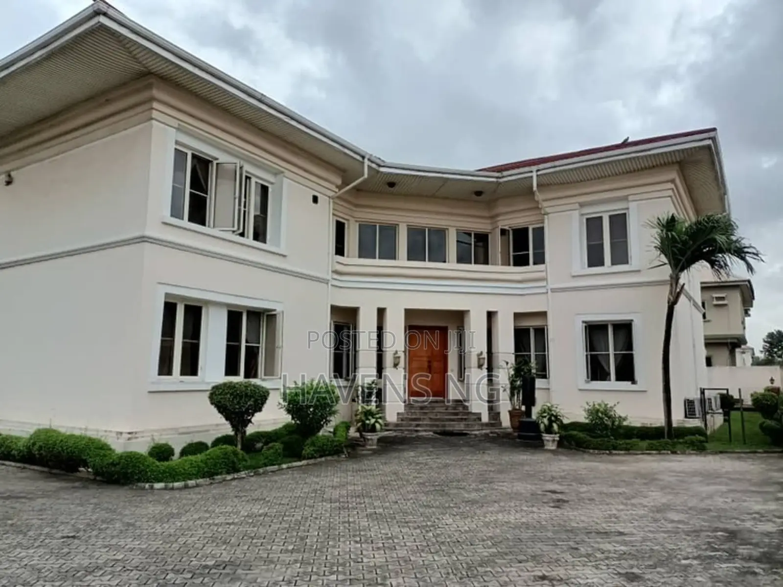 5bdrm House in Lekki Expressway for sale in Lekki Expressway