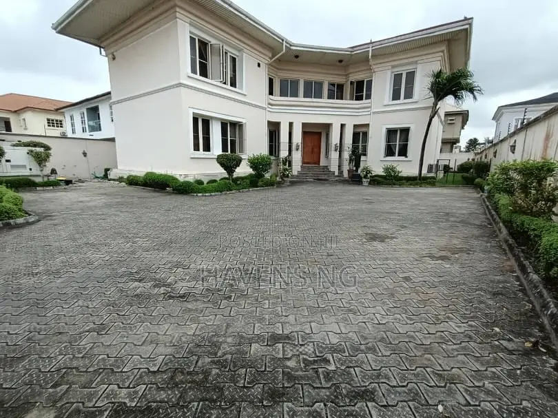 5bdrm House in Lekki Expressway for sale in Lekki Expressway