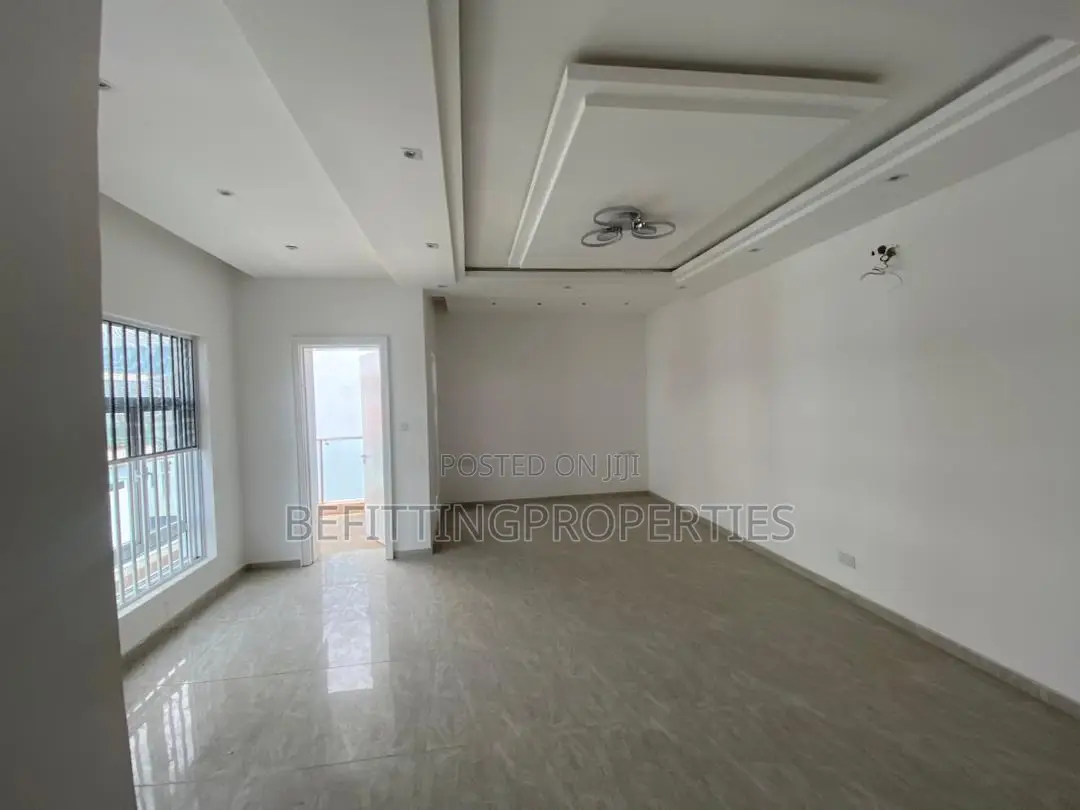 4bdrm Duplex in Ikeja Gra for sale in Ikeja GRA