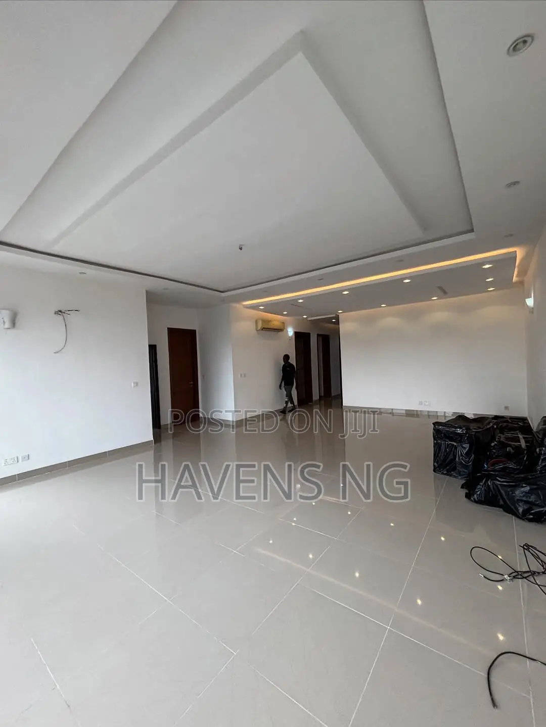 3bdrm Duplex in Banana Island for sale in Banana Island