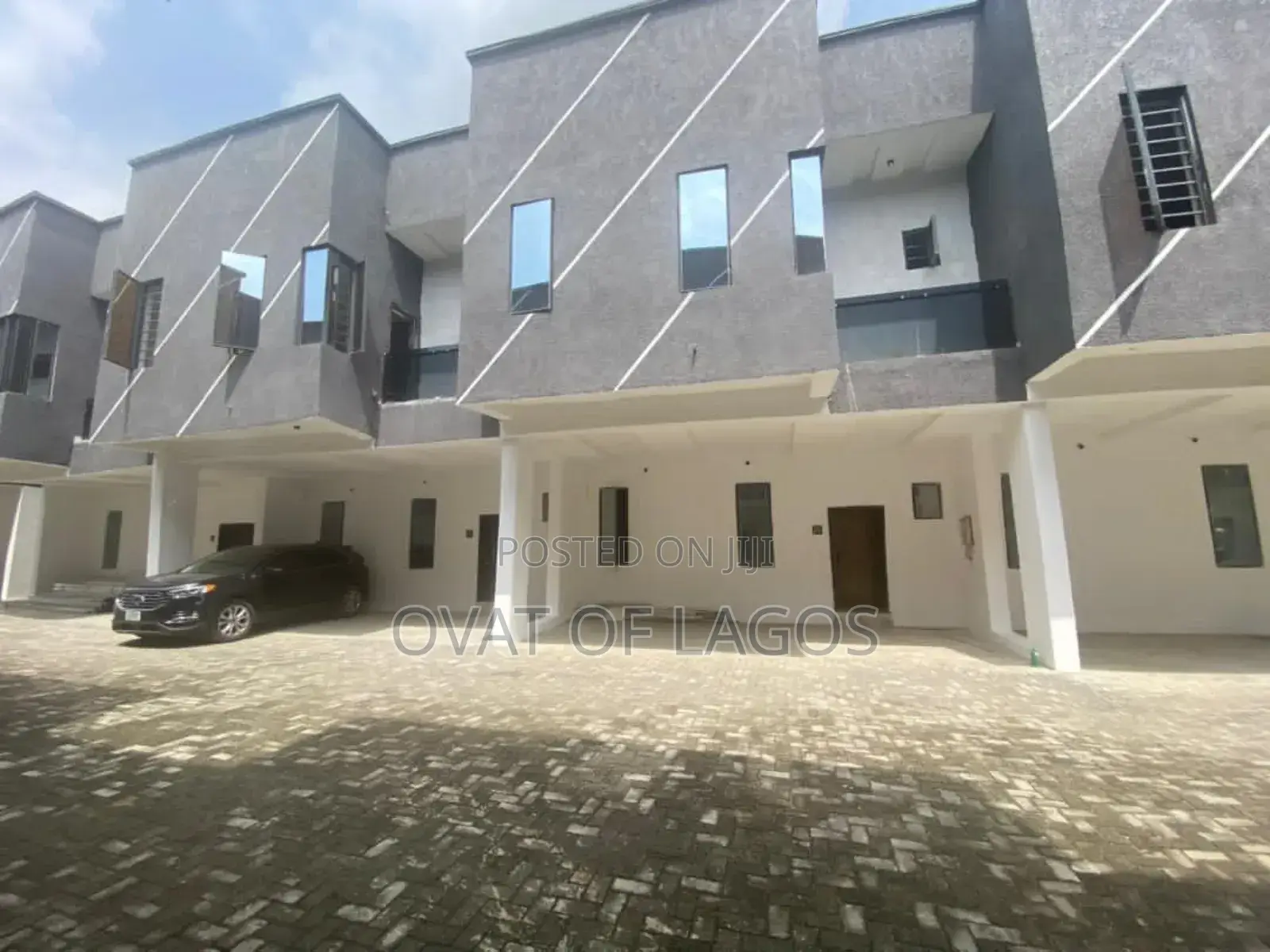 4bdrm Duplex in Ajah Lekki for sale in Ajah