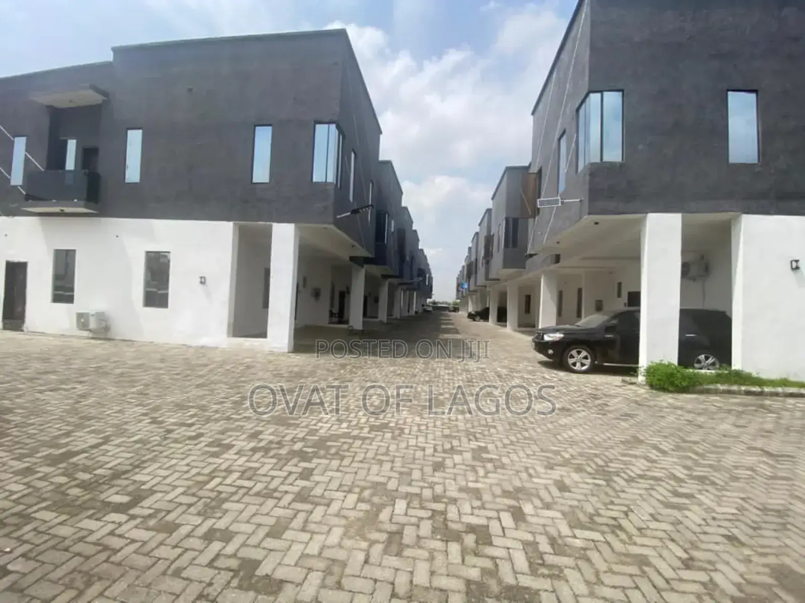 4bdrm Duplex in Ajah Lekki for sale in Ajah