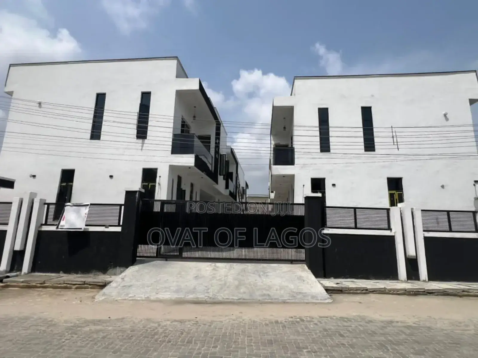 4bdrm Duplex in Ajah Lekki for sale in Ajah