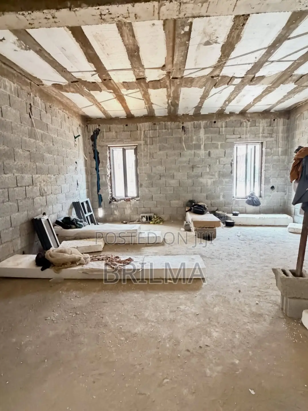5bdrm Duplex in Apo District for sale in Apo District