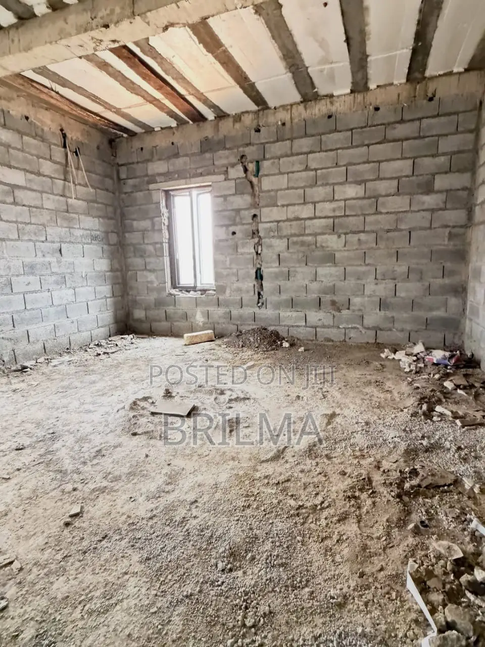 5bdrm Duplex in Apo District for sale in Apo District