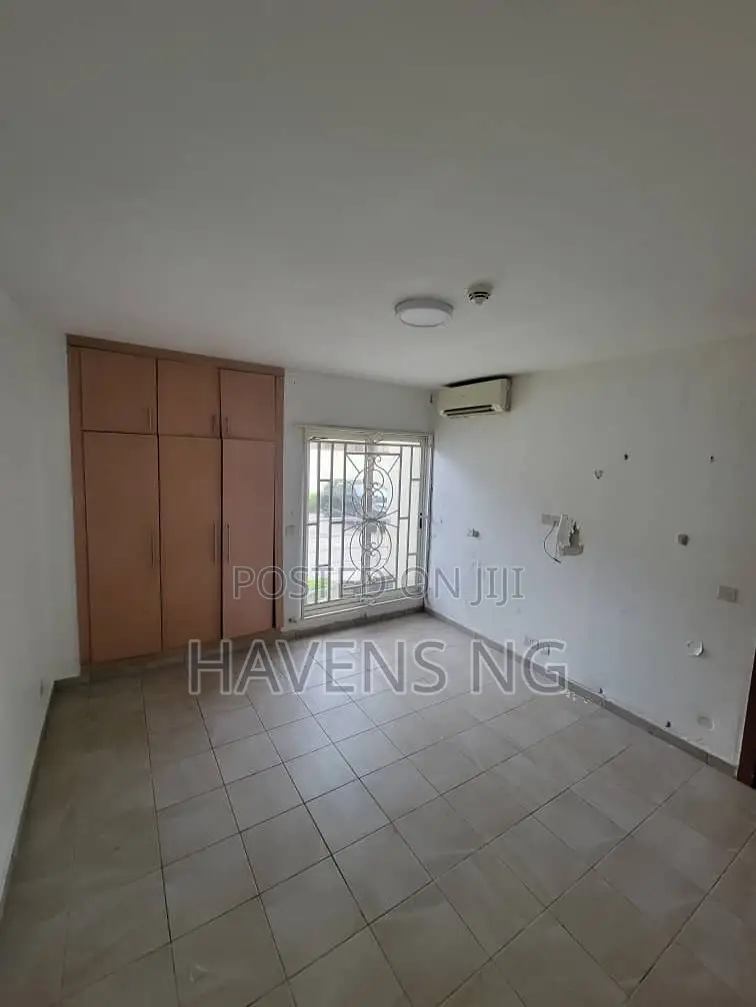 3bdrm Apartment in Victoria Island Extension for sale in Victoria Island Extension
