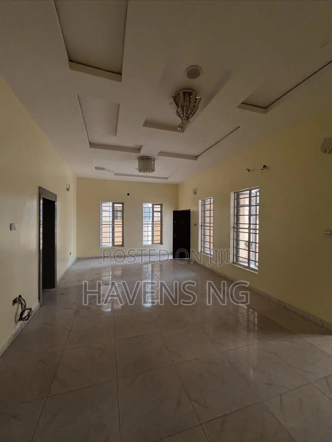 4bdrm Duplex in Ikota for sale in Ikota