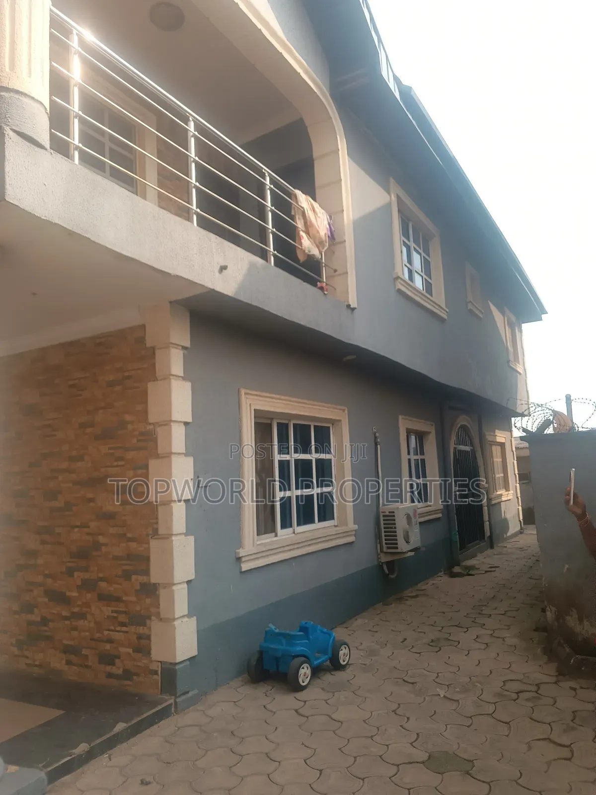 4bdrm Duplex in Obawole Ifako Ijaiye for sale in Ifako-Ogba