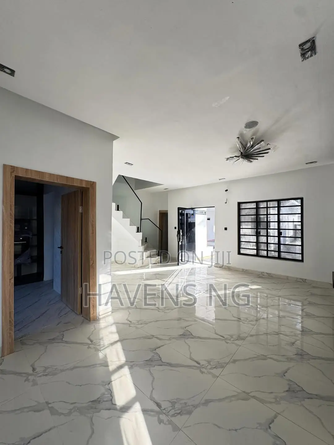 4bdrm Duplex in Lekki Phase 1 for sale in Lekki Phase 1