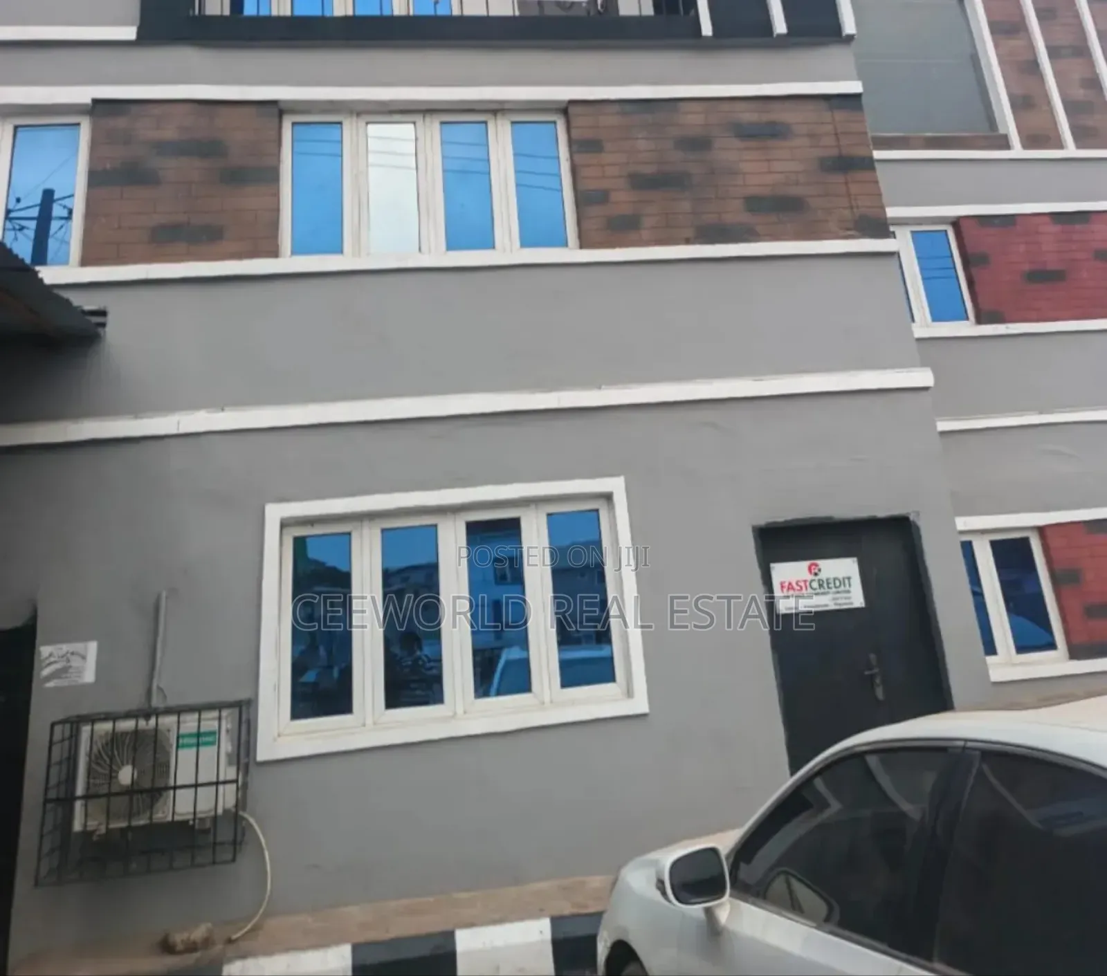 6 Rooms Office Space to Lease Along Ring Road Ibadan in Rind Road