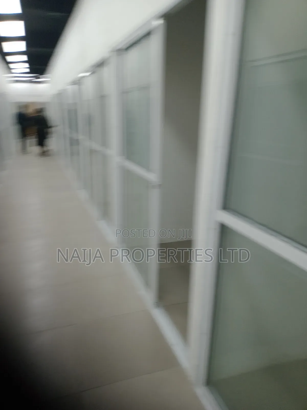 30sqm Shop Space at Oniru Market Rd, Lekki Phase 1 Right for Rent in Victoria Island