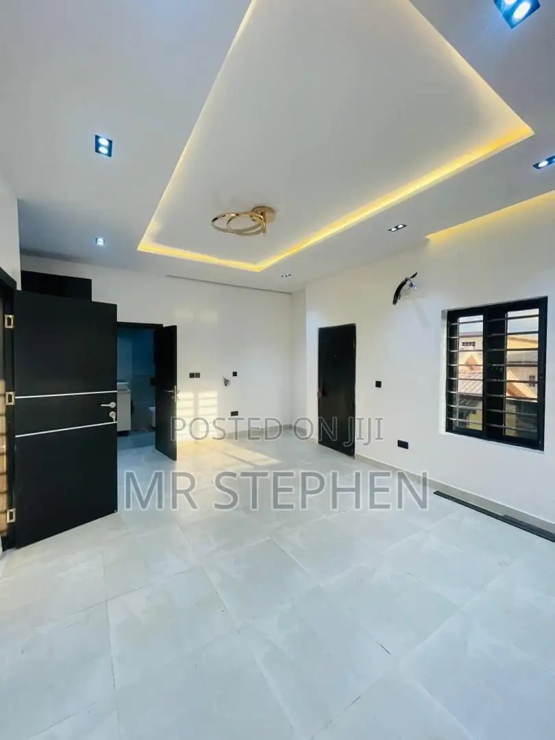 Magnificently Built 4 Bedroom Detached Duplex in Magodo Gra Phase 1 in Magodo