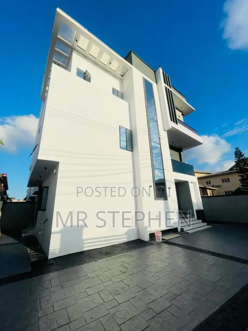 Magnificently Built 4 Bedroom Detached Duplex in Magodo Gra Phase 1 in Magodo