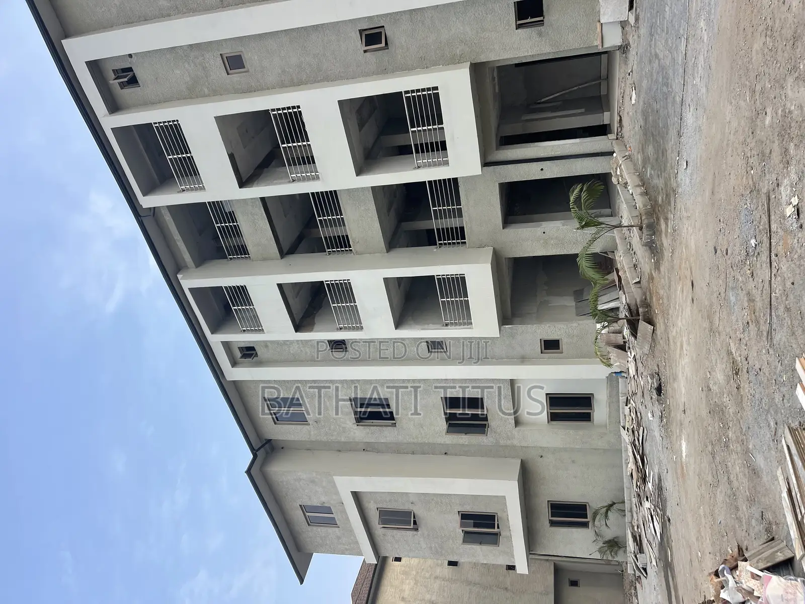 3bdrm Block of Flats in Mbora for sale in Mbora