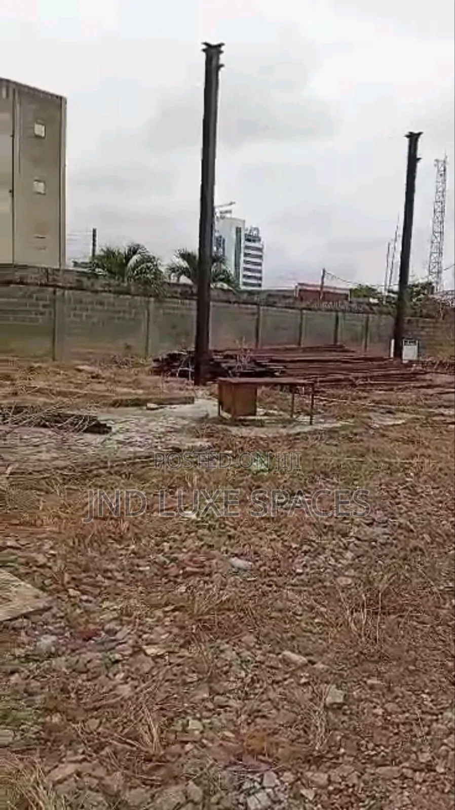A Vacant Industrial Warehouses Workshop(Demolisheable) in Lekki Phase 1