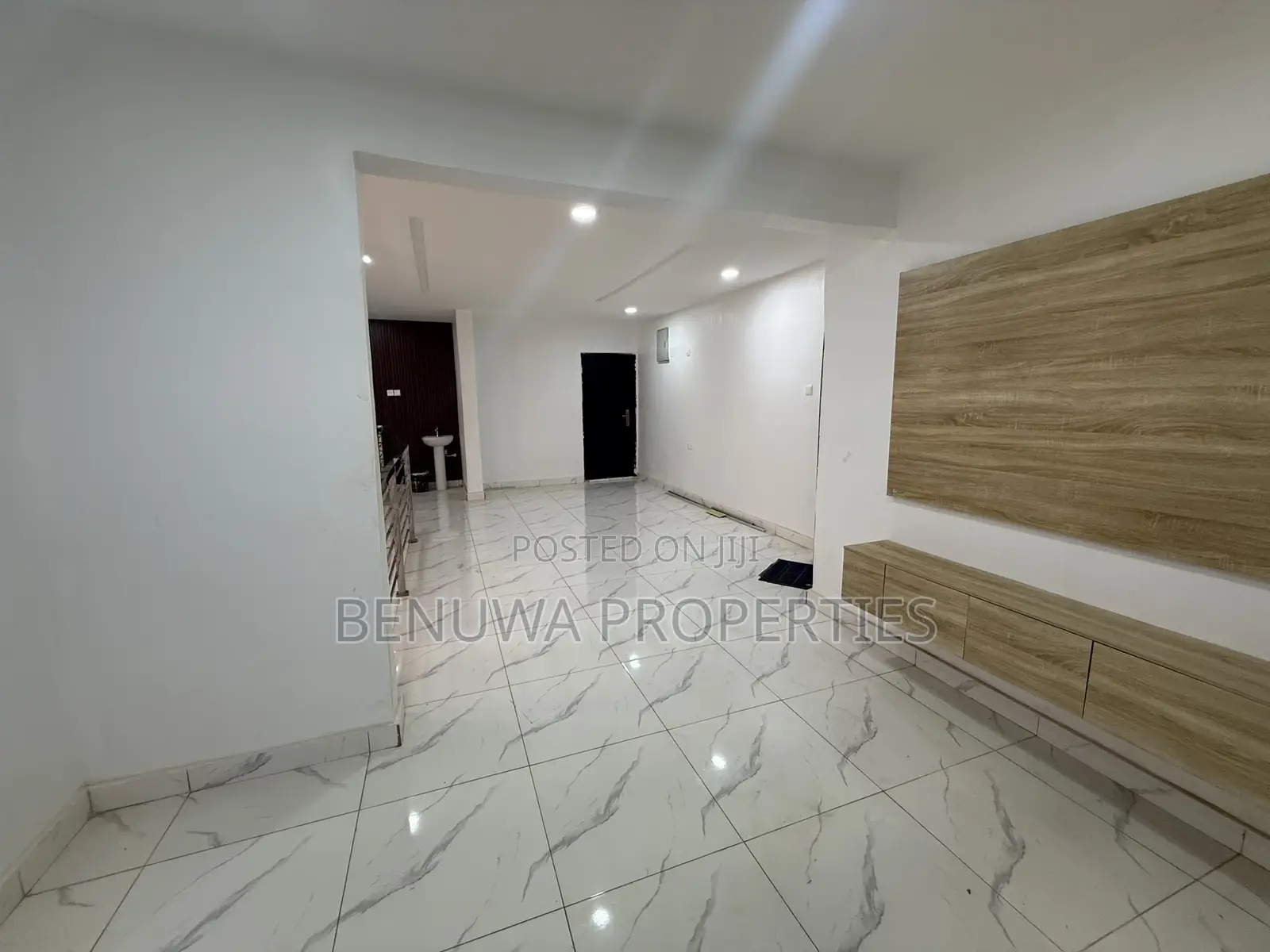 5bdrm Duplex in Benin City for sale in Benin City
