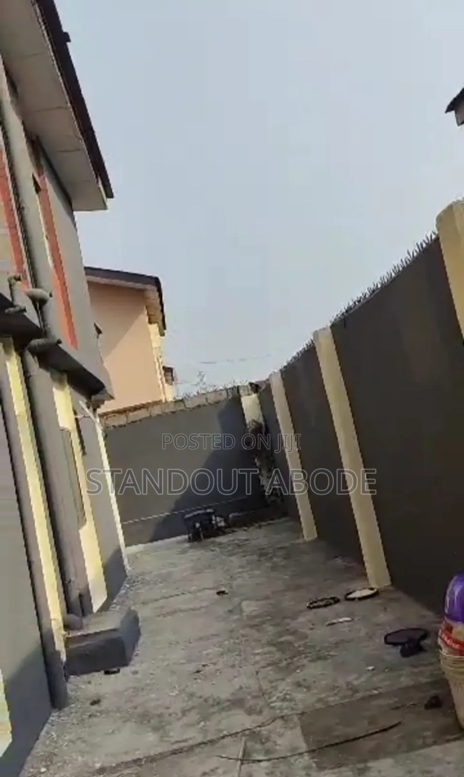 3bdrm Block of Flats in In A Secure Location, Abaranje for sale in Abaranje