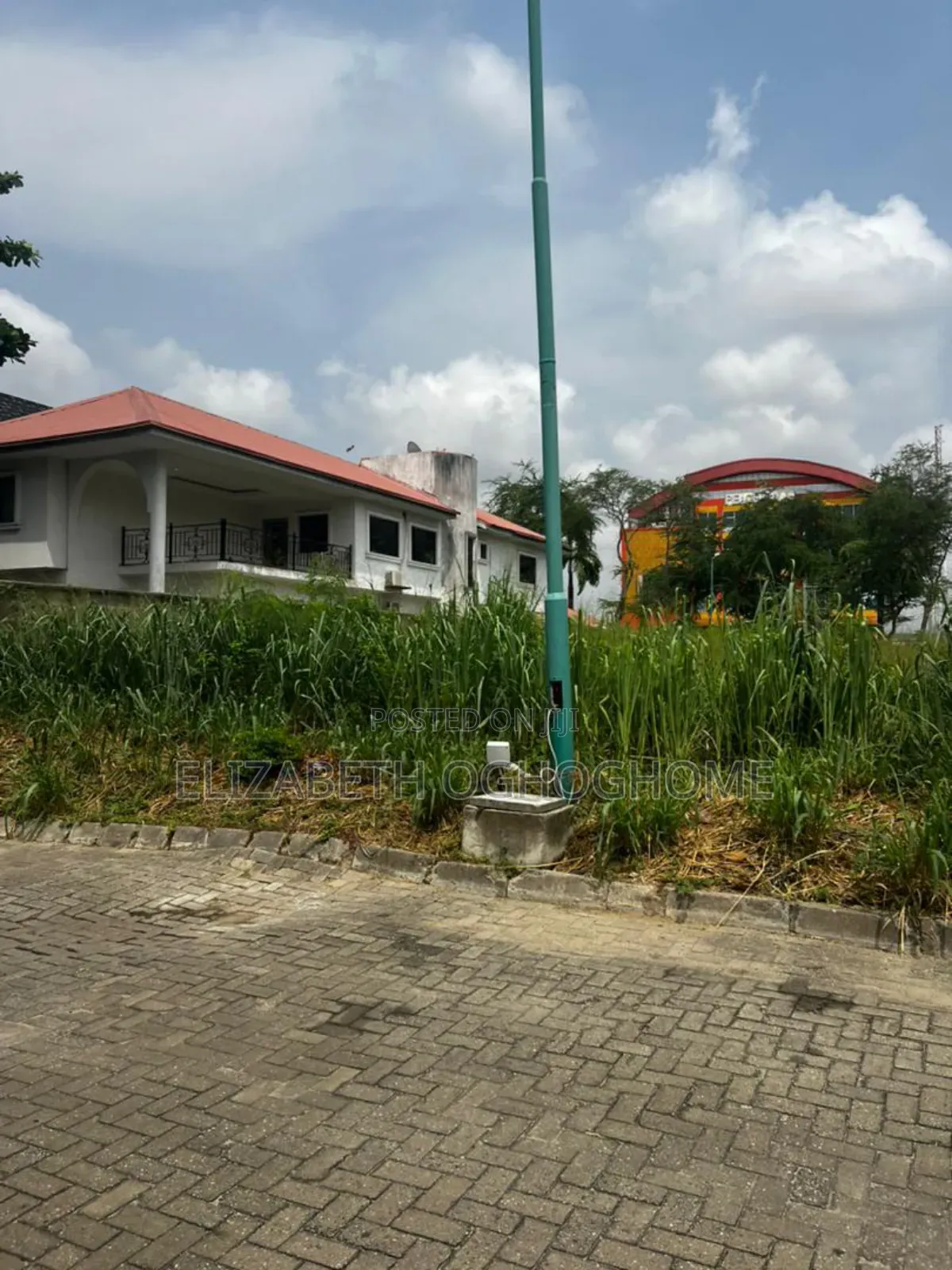Dry Buy and Build Land at Vgc, Lekki in VGC / Ajah