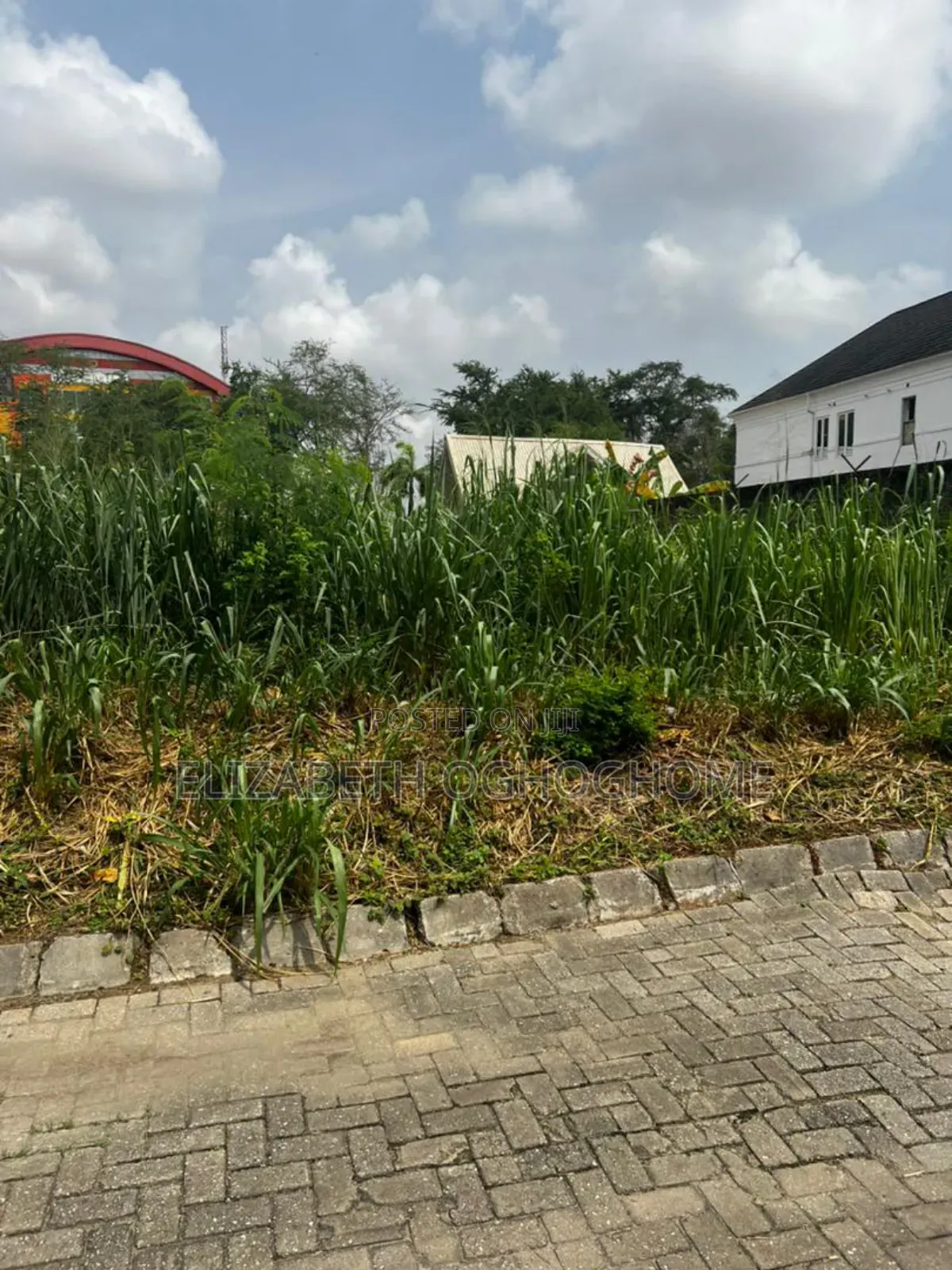 Dry Buy and Build Land at Vgc, Lekki in VGC / Ajah