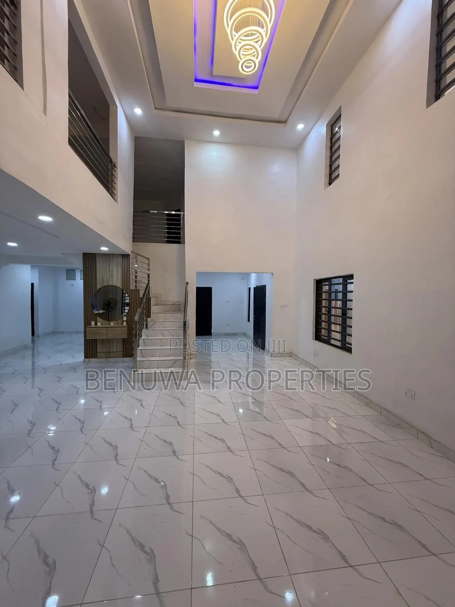 5bdrm Duplex in Benin City for sale in Benin City